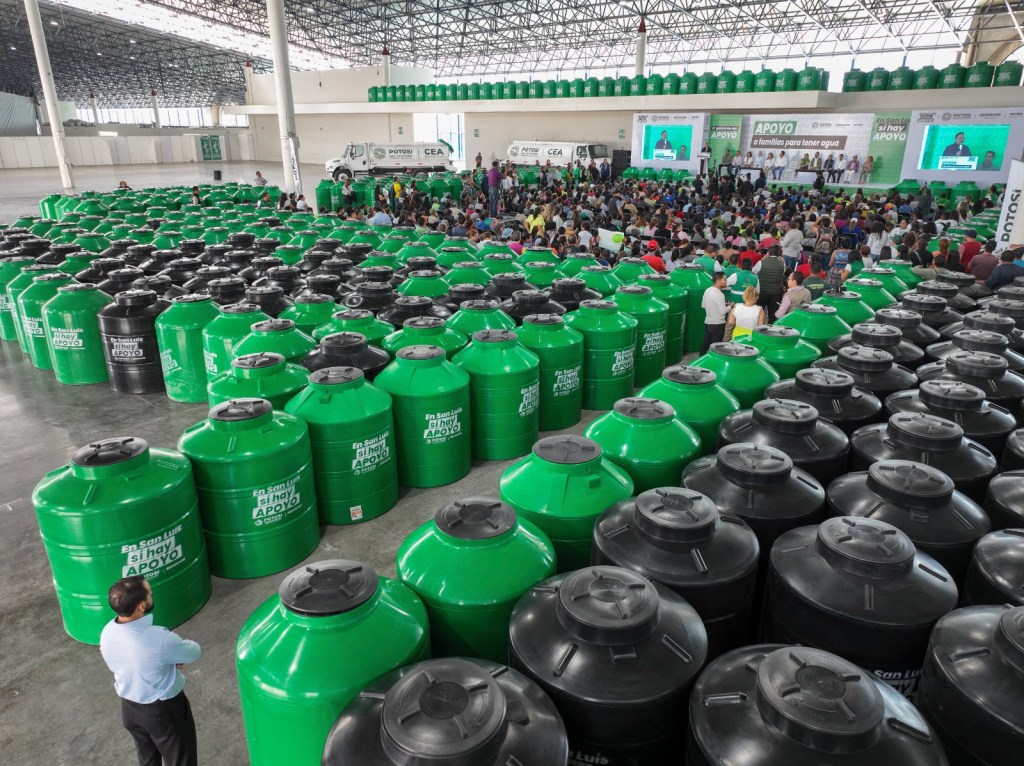 DIF SE SUMA AL APOYO PARA ATENDER A FAMILIAS ANTE CRISIS&nbsp;HÍDRICA&nbsp;