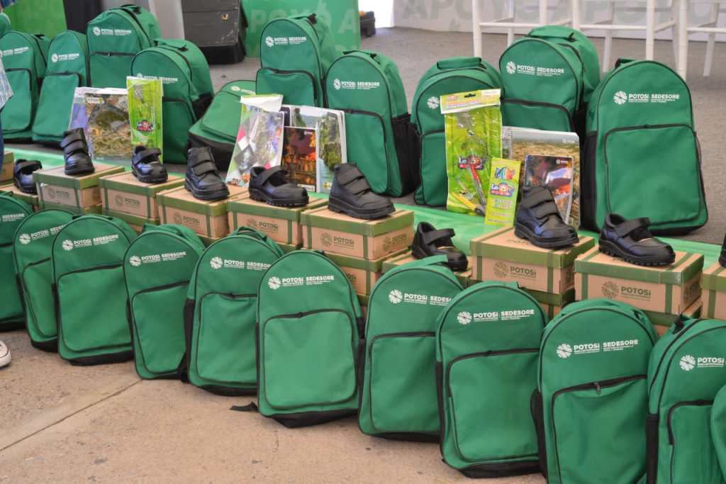 GOBIERNOS ESTATAL Y SOLEDENSE COMPROMETIDOS POR UNA EDUCACIÓN DE CALIDAD:&nbsp;BENEFICIARIOS