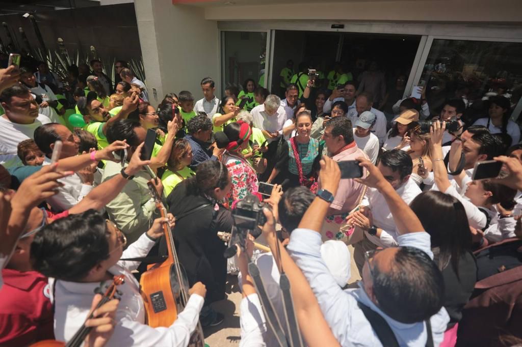 Con sones y corridos huastecos dan la bienvenida a Claudia Sheinbaum en San Luis&nbsp;Potosí