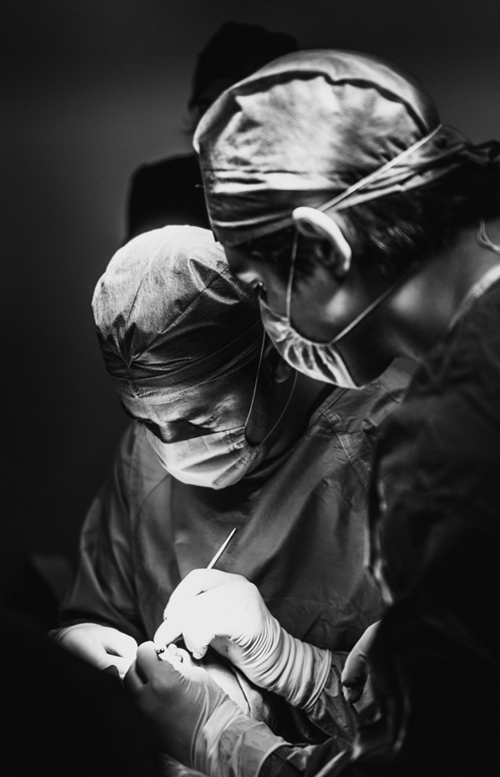 “Detrás de una sonrisa”, exposición fotográfica que da testimonio al trabajo con pacientes con labio paladar&nbsp;hendido