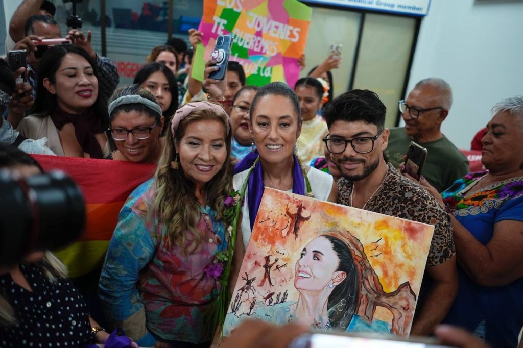 ’Al grito de ¡mujeres con Claudia! dan la bienvenida a la Dra. Sheinbaum en Baja&nbsp;California