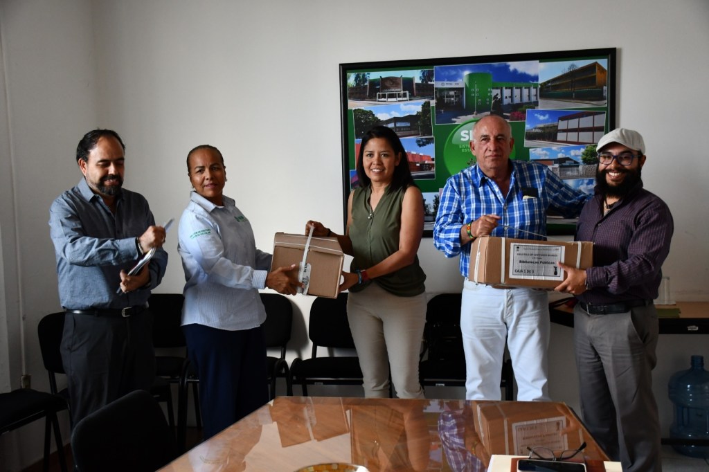 GOBIERNO ESTATAL ENTREGA 550 LIBROS EN DONACIÓN A BIBLIOTECA&nbsp;PÚBLICA