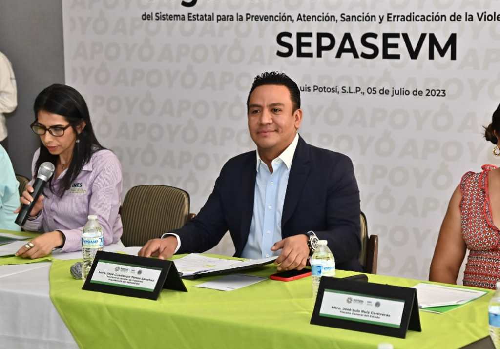 GOBIERNO ESTATAL ATIENDE A TRABAJADORES DE INVIES Y PROMOTORA DEL&nbsp;ESTADO