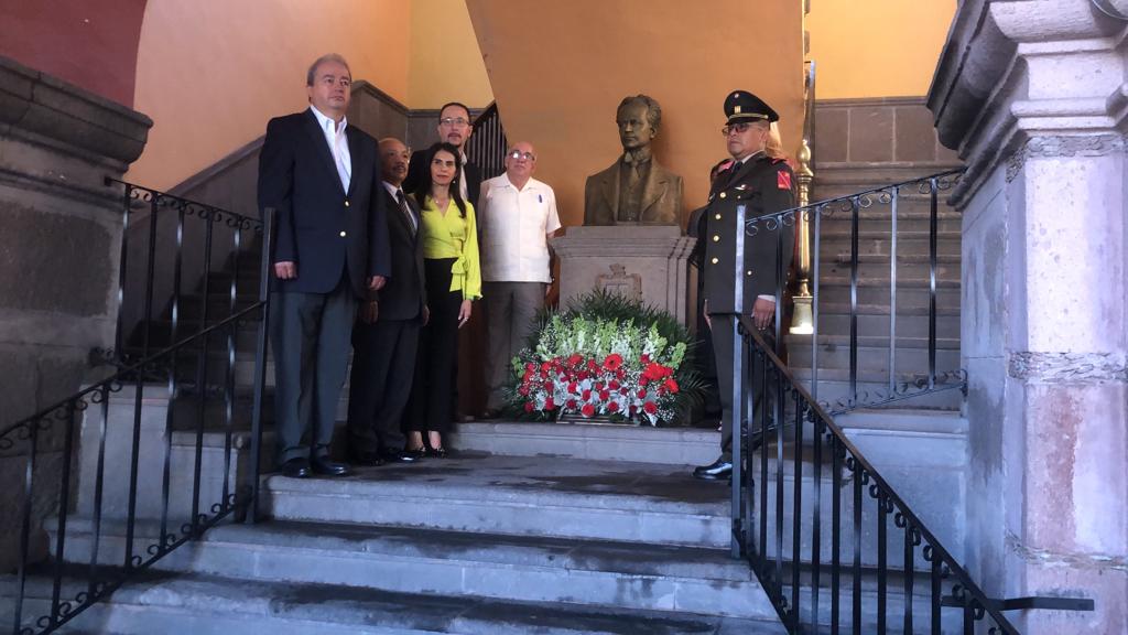 GOBIERNO ESTATAL Y UASLP RINDEN HOMENAJE A RAFAEL&nbsp;NIETO