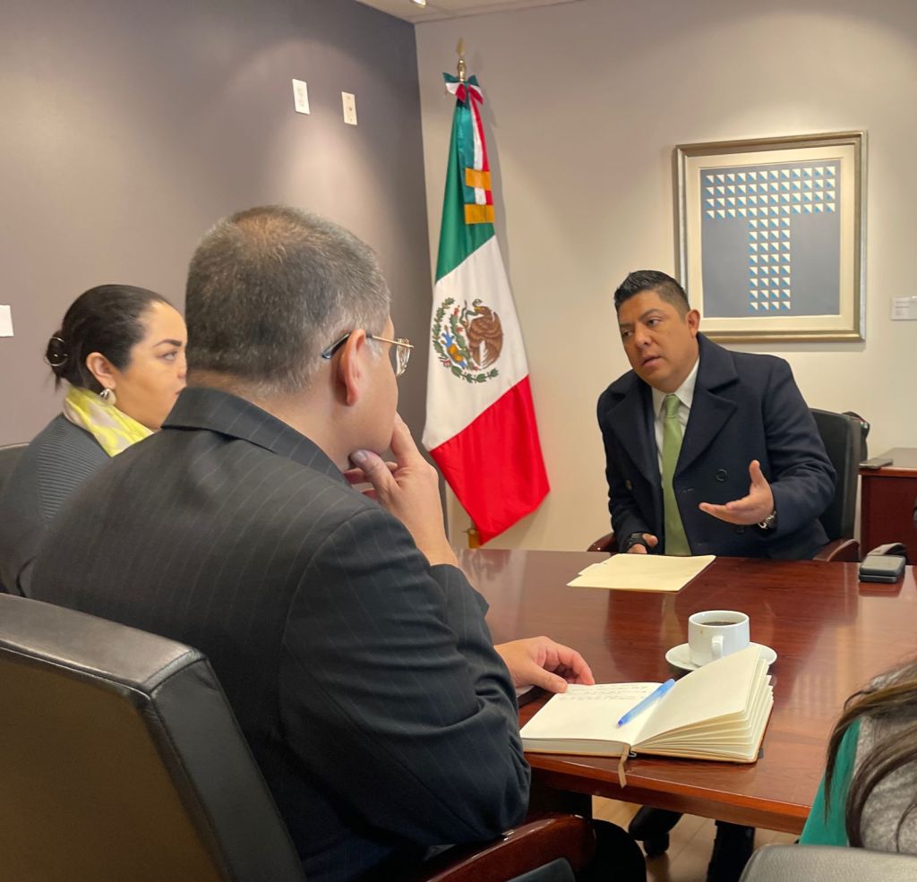 RICARDO GALLARDO LLEVARÁ MÁS APOYO A POTOSINOS RADICADOS EN&nbsp;CHICAGO