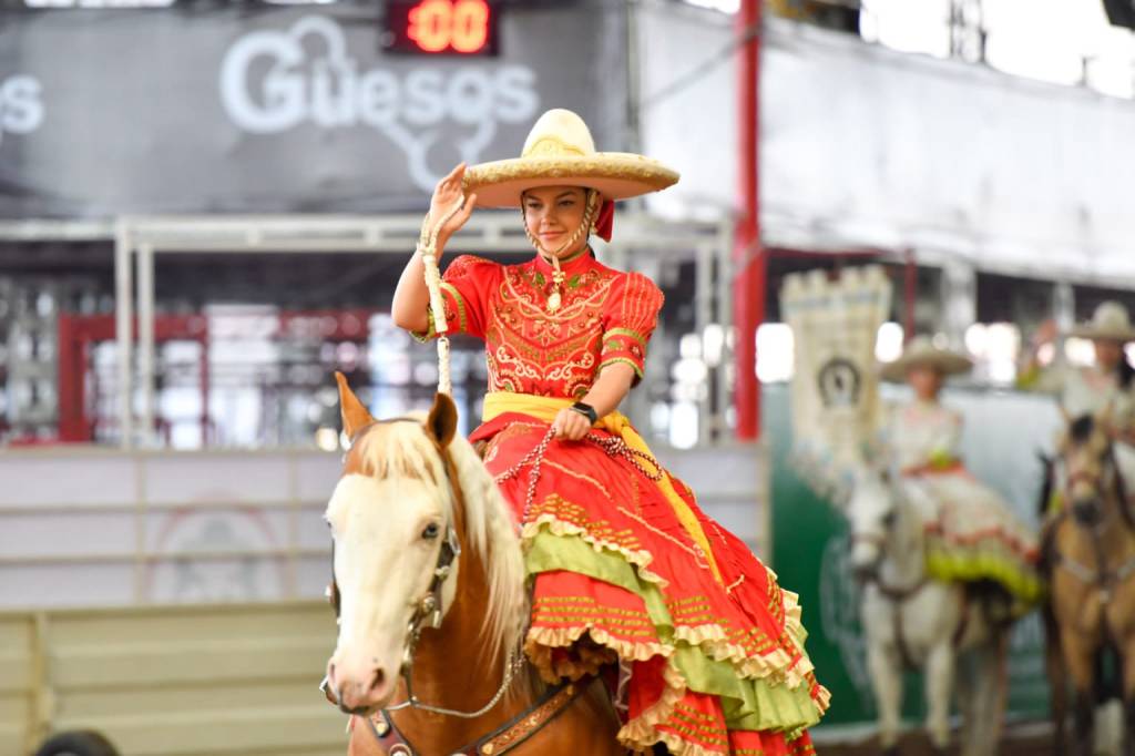 ESCARAMUZAS Y CHARROS INVITAN AL NACIONAL&nbsp;CHARRO