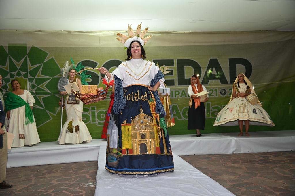 ALMA GABRIELA, GANADORA DEL CONCURSO DE TRAJE TÍPICO DE SOLEDAD DE G.&nbsp;S.