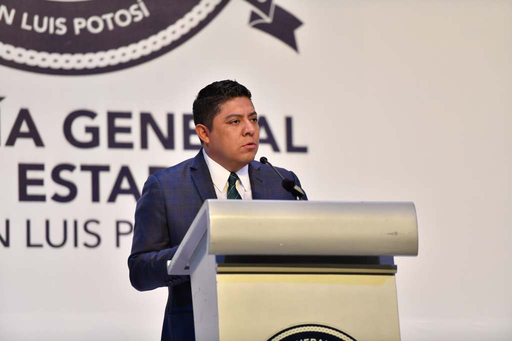 RICARDO GALLARDO ANUNCIA DOS INICIATIVAS DE LEY EN APOYO A LA&nbsp;POBLACIÓN