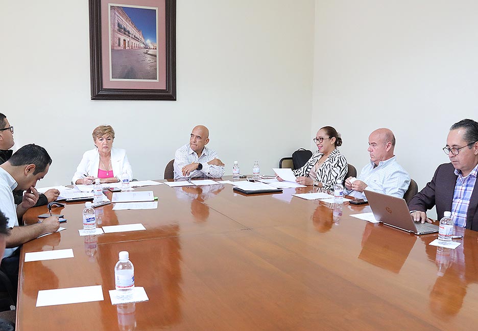 COMISIÓN DEL AGUA APRUEBA LOS DICTAMENES DE CUOTAS Y TARIFAS 2024 CORRESPONDIENTES A 21 ORGANISMOS OPERADORES: DIP. DOLORES ELIZA GARCÍA&nbsp;ROMAN