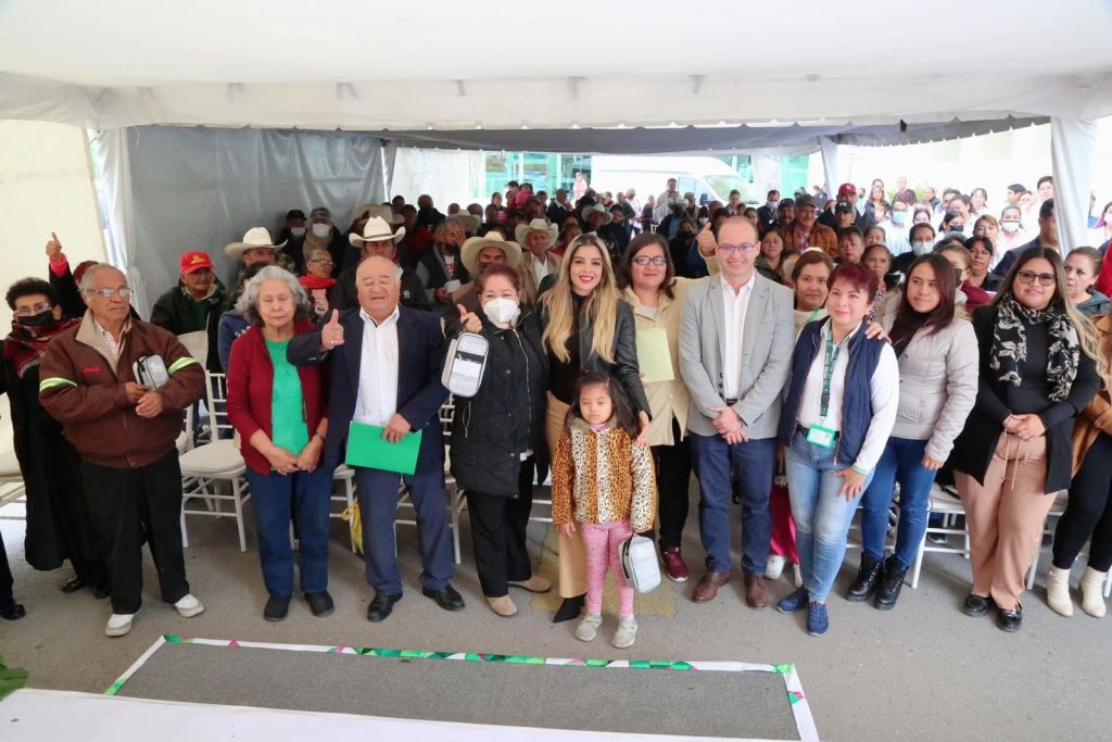 DIF ESTATAL ENCABEZA ENTREGA DE MÁS APARATOS&nbsp;AUDITIVOS
