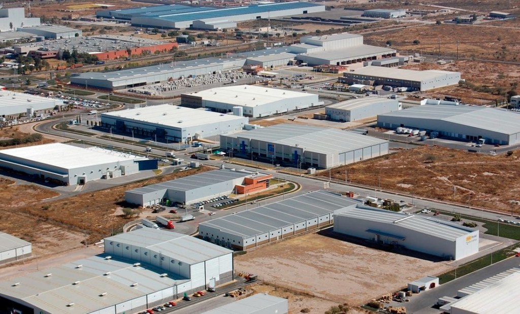 SE CONSOLIDA CONSTRUCCIÓN DEL PARQUE INDUSTRIAL EN CD VALLES Y PROYECTO DE VIVIENDA PARA EL MUNICIPIO. GOBERNADOR RICARDO&nbsp;GALLARDO.