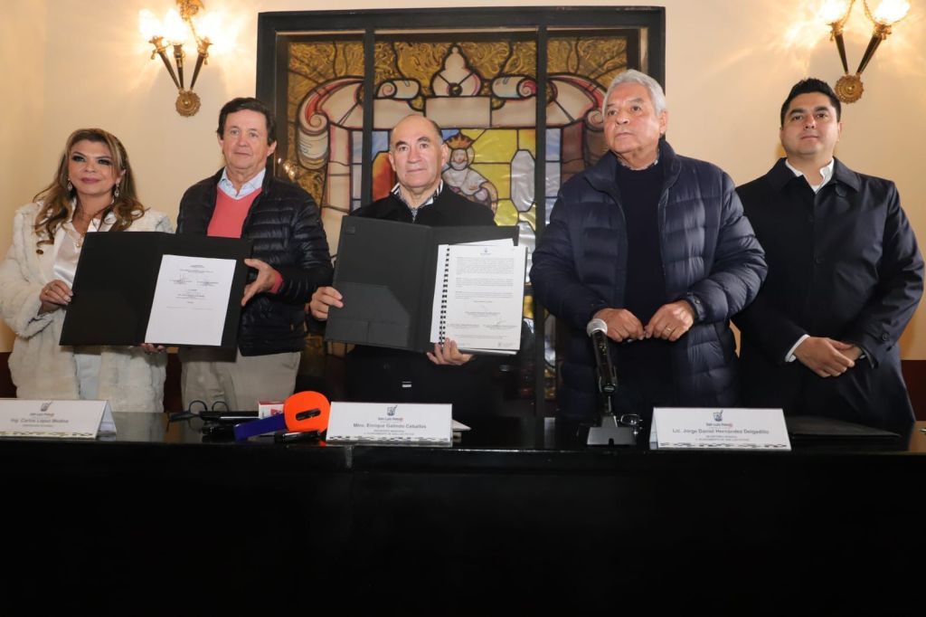 Alcalde Enrique Galindo recupera para la ciudad a Aguas del&nbsp;Poniente