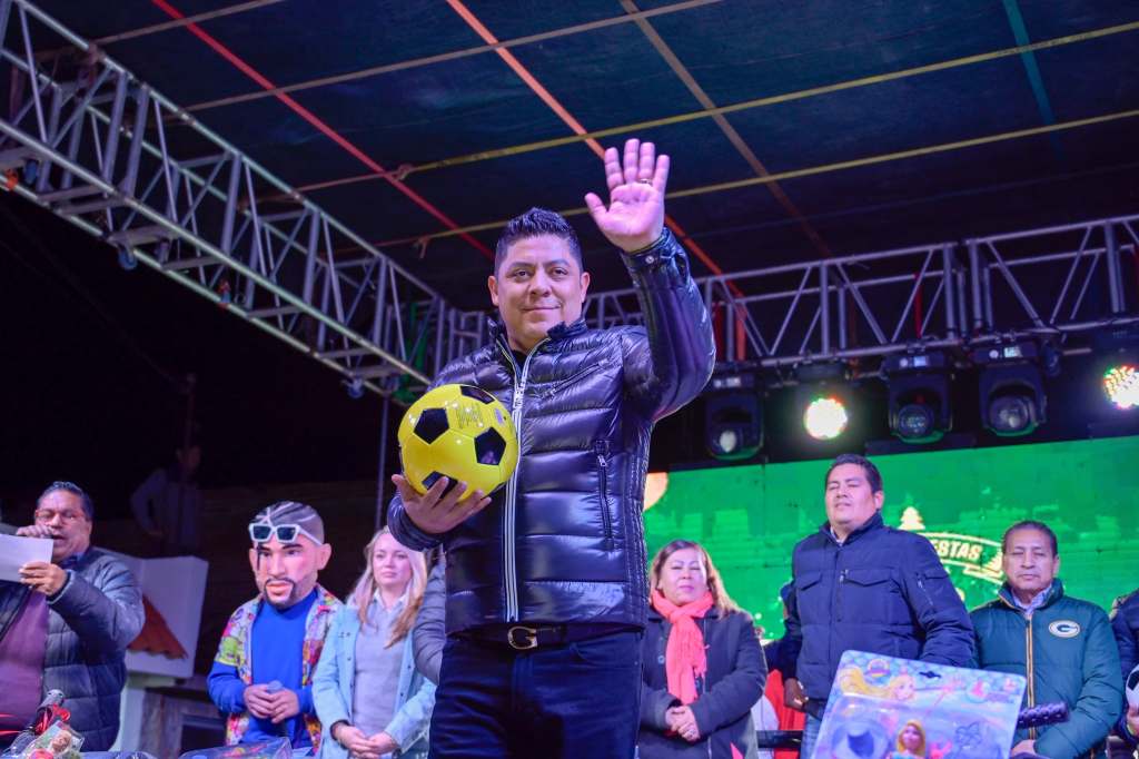 RICARDO GALLARDO LLEVA POSADAS NAVIDEÑAS A COMUNIDADES Y COLONIAS DE LA CAPITAL 