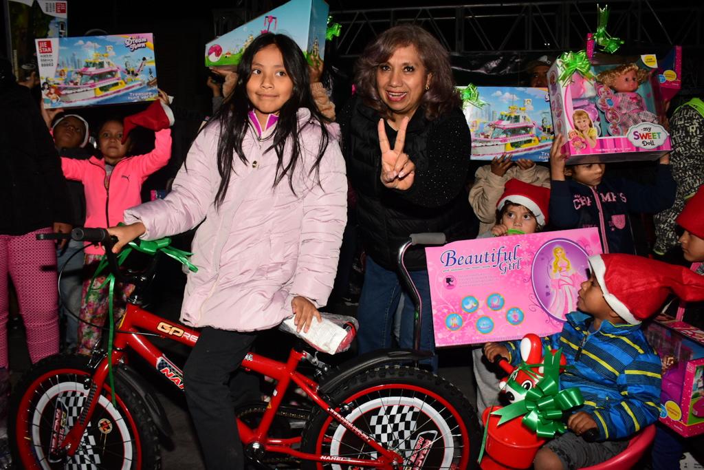 FAMILIAS SOLEDENSES DE ESTACIÓN VENTURA Y RIVAS GUILLÉN FESTEJAN LA NAVIDAD&nbsp;VERDE