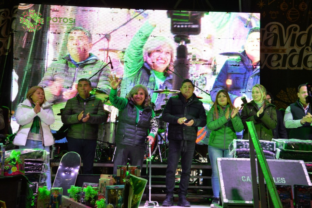 INOLVIDABLE NOCHE NAVIDEÑA EN LA PLAZA PRINCIPAL DE SOLEDAD, VIVEN&nbsp;SOLEDENSES