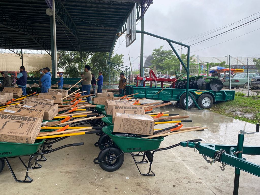 GOBIERNO BRINDA MÁS APOYO AL CAMPO&nbsp;POTOSINO