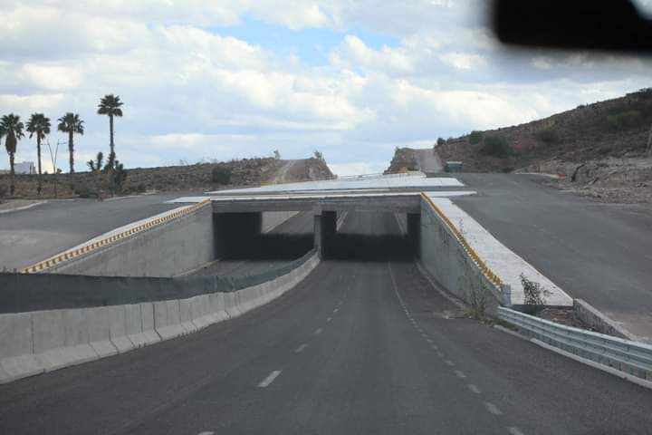 GOBERNADOR SUPERVISO TERRENO DONDE SE CONSTRUIRÁ PUENTE EN LA VÍA&nbsp;ALTERNA