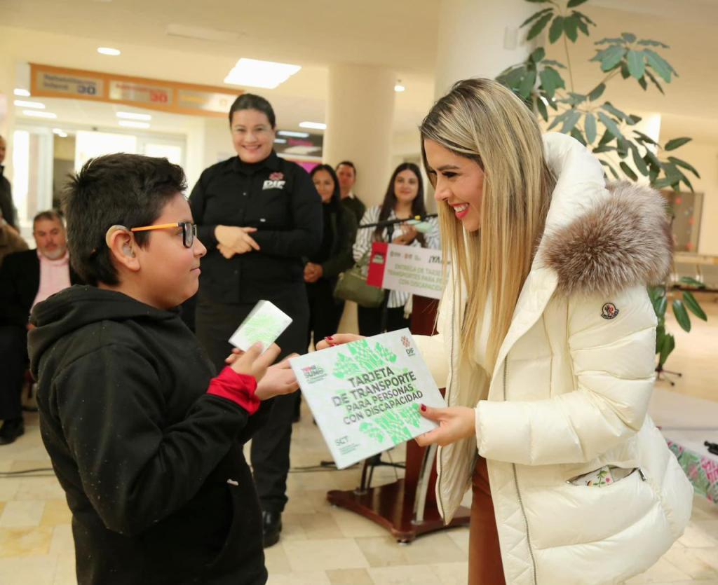 DIF ESTATAL BRINDA APOYO DE TRANSPORTE GRATUITO A PERSONAS CON&nbsp;DISCAPACIDAD