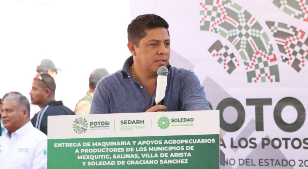 ANUNCIA RICARDO GALLARDO INVERSIÓN MILLONARIA PARA CALLES Y CAMINOS EN&nbsp;SLP