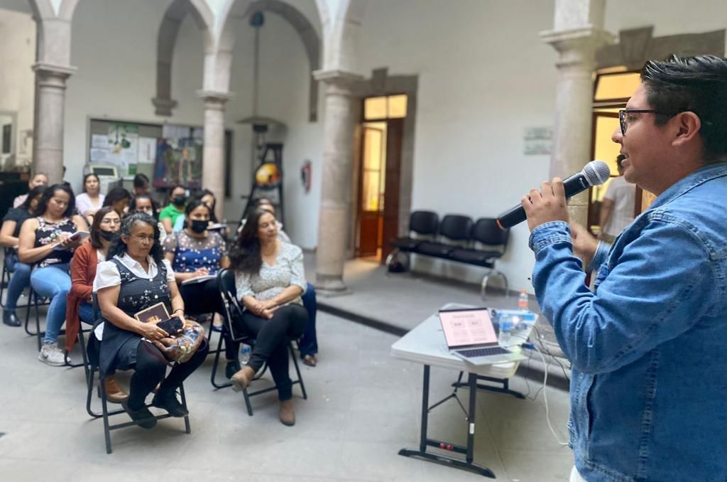 GOBIERNO BRINDA APOYO A EMPRENDIMIENTOS DE LAS Y LOS&nbsp;POTOSINOS