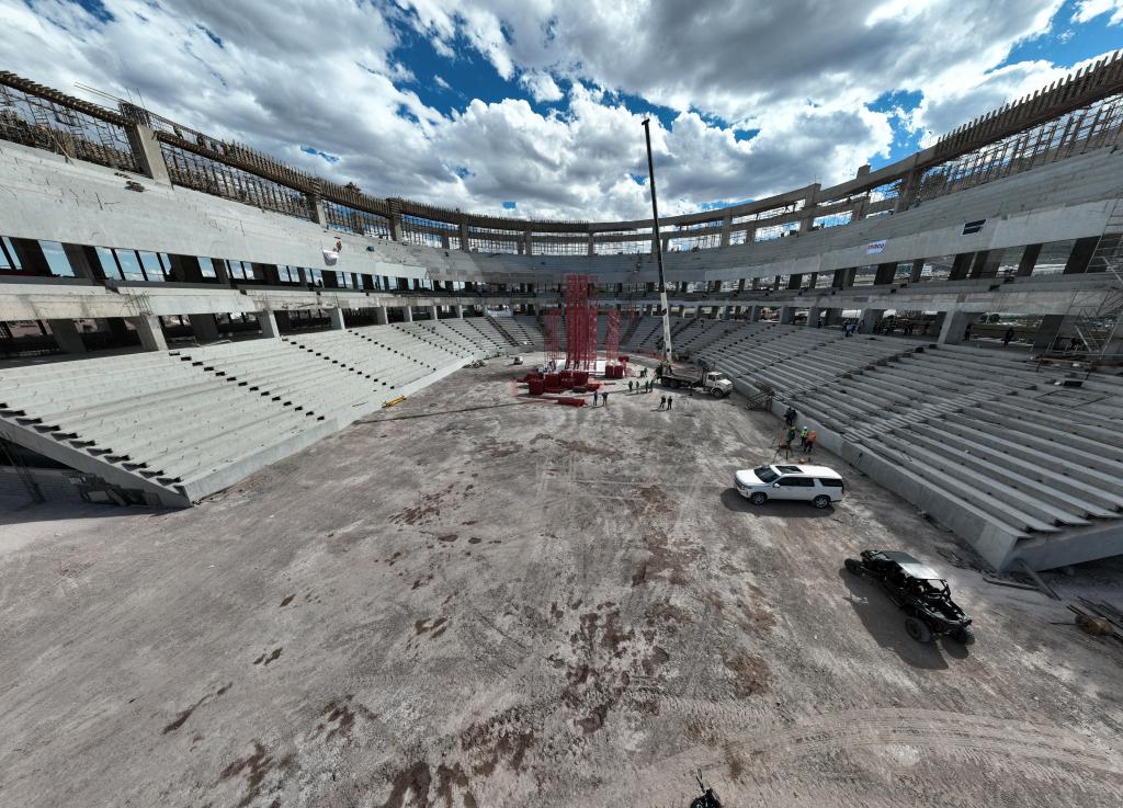 RICARDO GALLARDO SUPERVISA CONSTRUCCIÓN DE LA NUEVA ARENA&nbsp;POTOSÍ