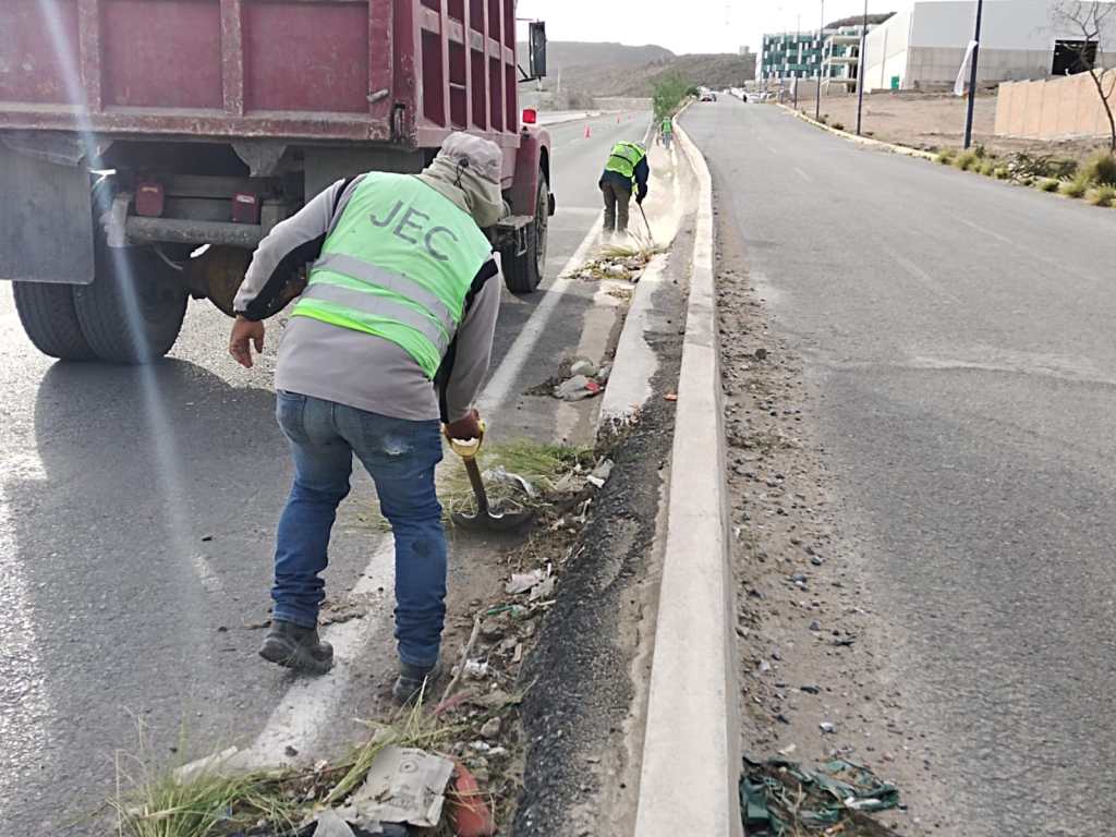 GOBIERNO REALIZA CONSERVACIÓN DEL TRAMO CONCLUIDO DE LA VÍA&nbsp;ALTERNA