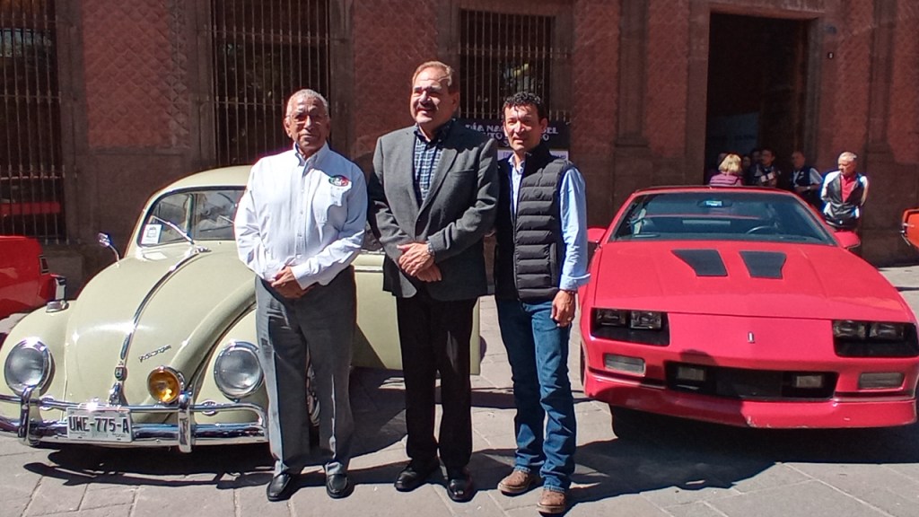 GOBIERNO DEL ESTADO TRAERÁ  LA EXHIBICIÓN DE AUTOS ANTIGUOS EN LA LA FENAPO ESTE 18 DE FEBRERO EN LA&nbsp;FENAPO.