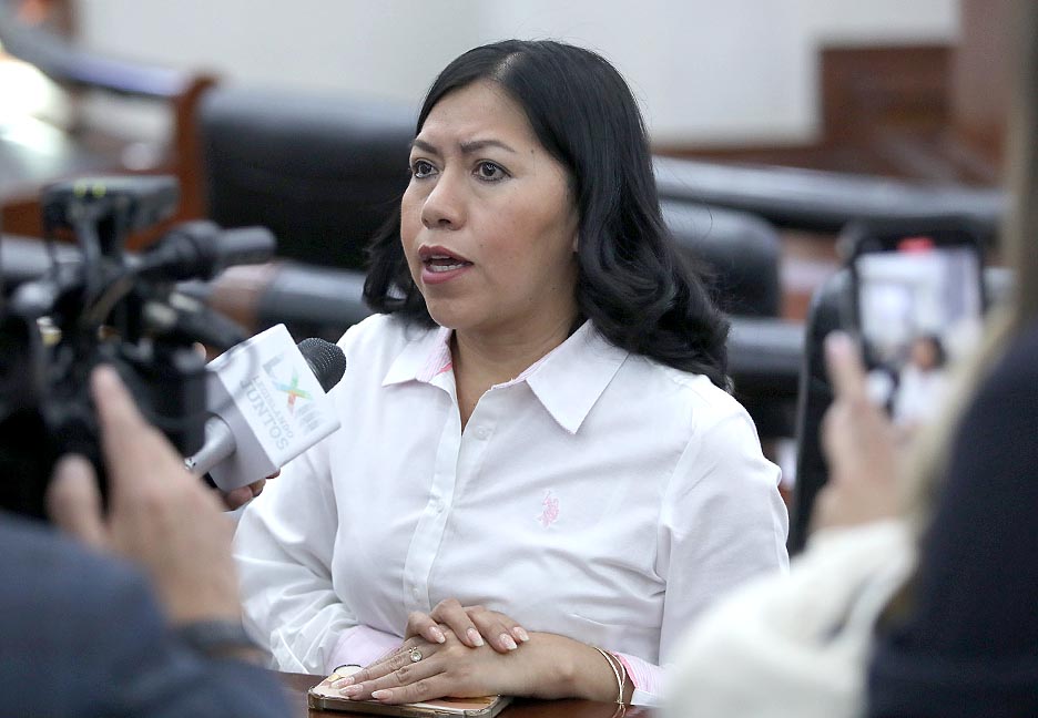 LEGISLADORAS Y LEGISLADORES ATIENDEN A REPRESENTANTES DE COMUNIDADES INDÍGENAS DE LA HUASTECA&nbsp;POTOSINA