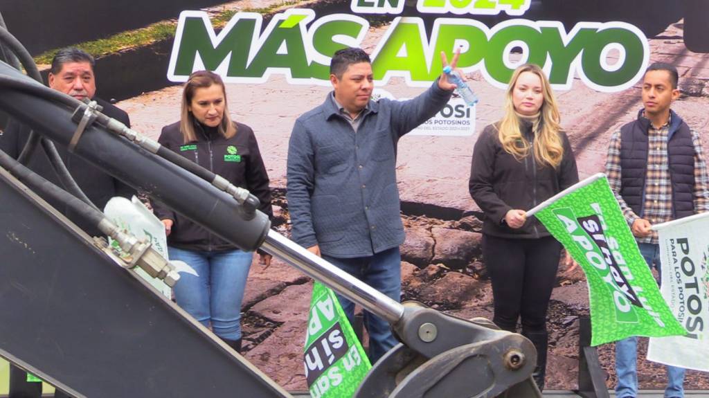 GOBERNADOR DIÓ INICIO A LOS TRABAJOS DE REHABILITACIÓN DE LA AVENIDA JOSÉ VILET EN LA INDUSTRIAL MEXICANA 