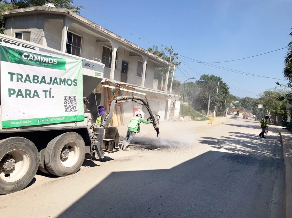 FAMILIAS DE TAMPAMOLÓN RECIBIRÁN MÁS APOYO CON CONSERVACIÓN DE&nbsp;CAMINOS