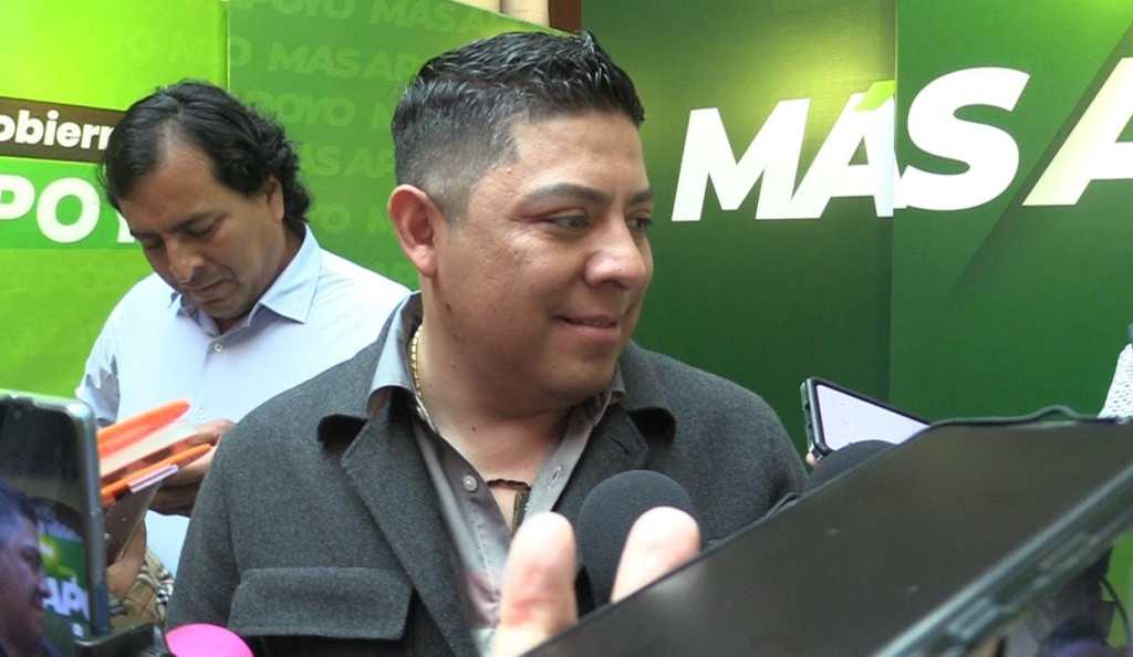 GOBERNADOR RESPETARÁ ACUERDOS DE TRABAJADORES DEL HOSPITAL&nbsp;CENTRAL.