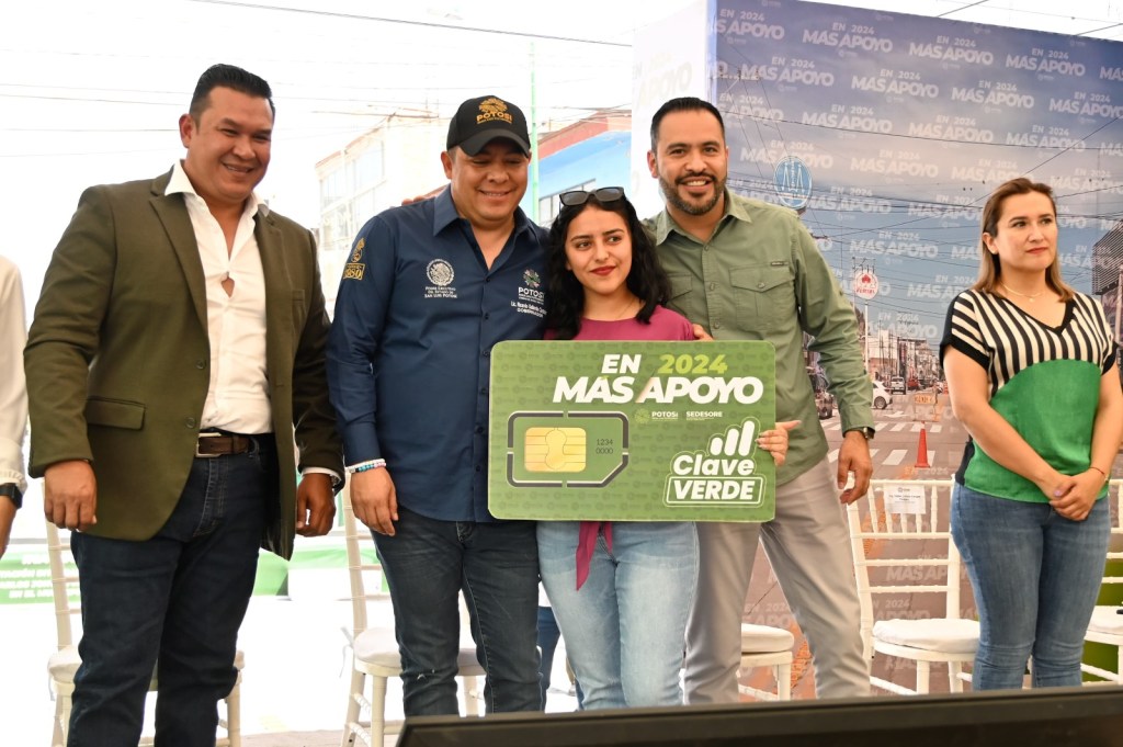 RICARDO GALLARDO ACERCA MÁS APOYO A JÓVENES&nbsp;RIOVERDENSES