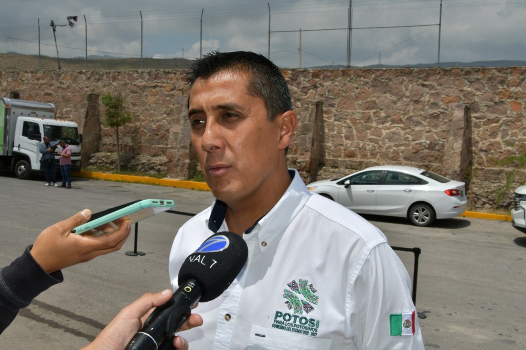 PIDE GOBIERNO AL MUNICIPIO ASUMIR RESPONSABILIDAD Y GARANTIZAR AGUA A LAS&nbsp;FAMILIAS