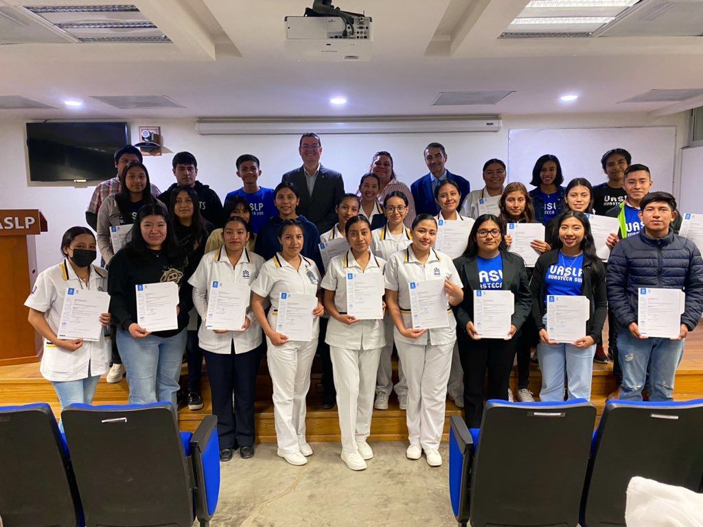 Comunidad universitaria de la CARHS de la UASLP, consolida sus proyectos, con trabajo y generación de recursos&nbsp;propios