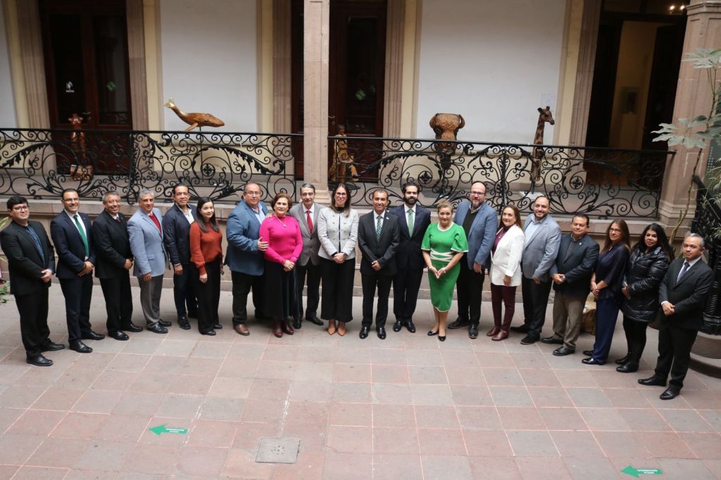 GOBIERNO INSTALA CONSEJO DE EDUCACIÓN&nbsp;DUAL