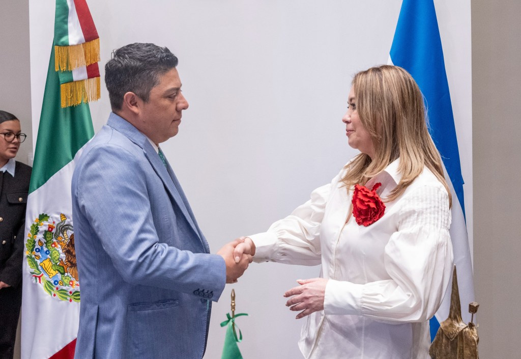 RICARDO GALLARDO SOSTIENE REUNIÓN CON EMBAJADORA DE EL SALVADOR 