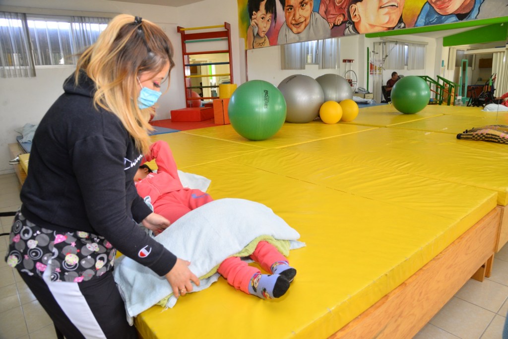 PERSONAS CON DISCAPACIDAD EN SOLEDAD RECIBEN SERVICIO TERAPÉUTICO DE&nbsp;CALIDAD