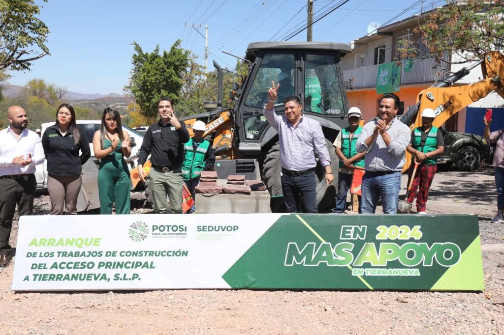 RICARDO GALLARDO ARRANCA CONSTRUCCIÓN DE LA ENTRADA MONUMENTAL EN&nbsp;TIERRANUEVA