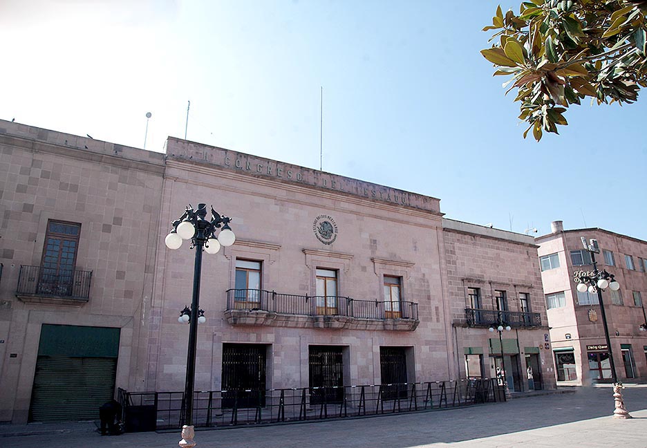 EXHORTAN A LOS AYUNTAMIENTOS DE AHUALULCO DEL SONIDO 13, MEXQUITIC DE CARMONA Y TANCANHUITZ PARA QUE GARANTICEN EL ACCESO A LA INFORMACIÓN&nbsp;PÚBLICA