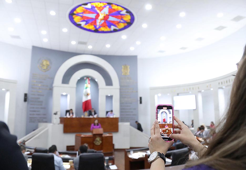 BUSCAN GARANTIZAR QUE LOS ADULTOS MAYORES EL ACCESO A LA INFORMACIÓN SOBRE LOS SERVICIOS Y APOYOS QUE BRINDAN LAS INSTITUCIONES&nbsp;PÚBLICAS