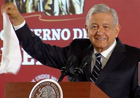 PRESIDENTE AMLO busca comprar EL 100% del Aeropuerto de&nbsp;Toluca