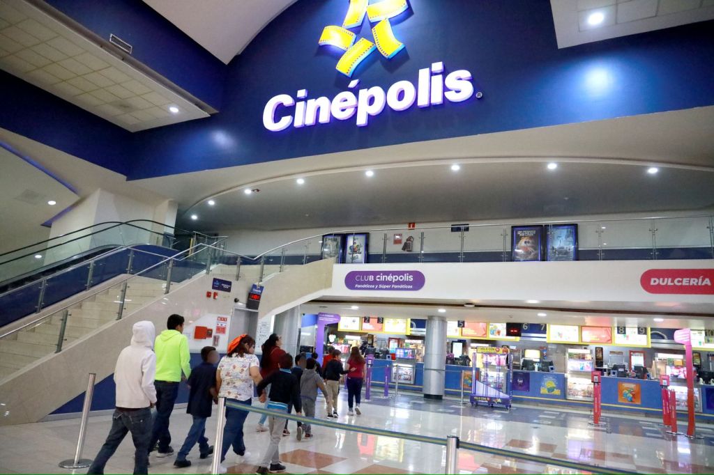 NIÑOS DE CENTRO DE ASISTENCIA SOCIAL DISFRUTAN DE FUNCIÓN DE CINE&nbsp;GRATUITA