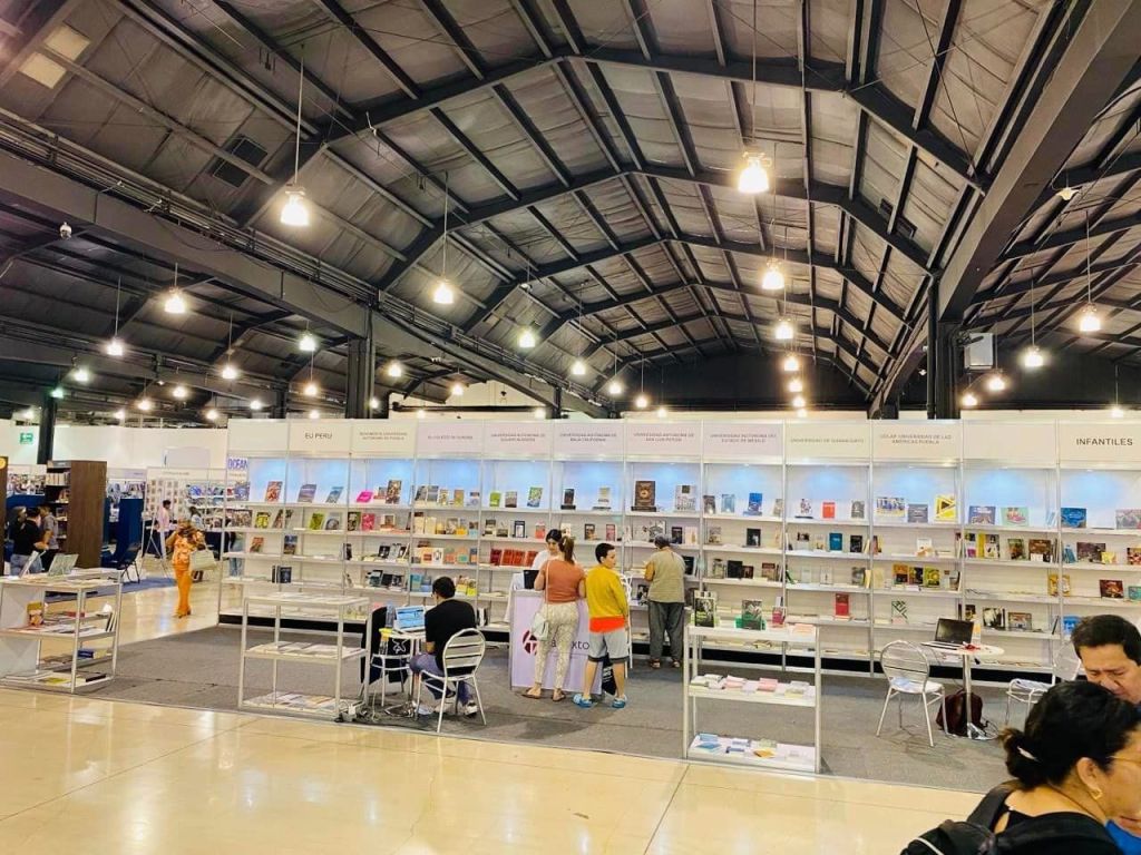 UASLP presente en la Feria Universitaria del Libro UANLeer y la Feria Internacional de la Lectura Yucatán&nbsp;(FILEY)