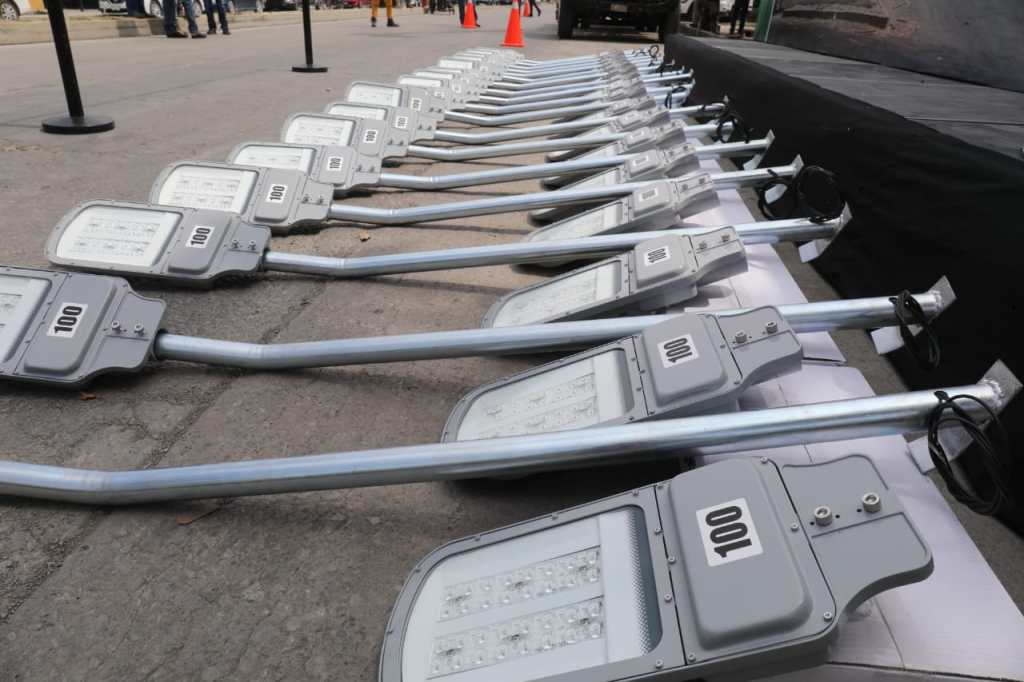 MÁS SEGURIDAD PARA LAS FAMILIAS VALLENSES CON NUEVO&nbsp;ALUMBRADO