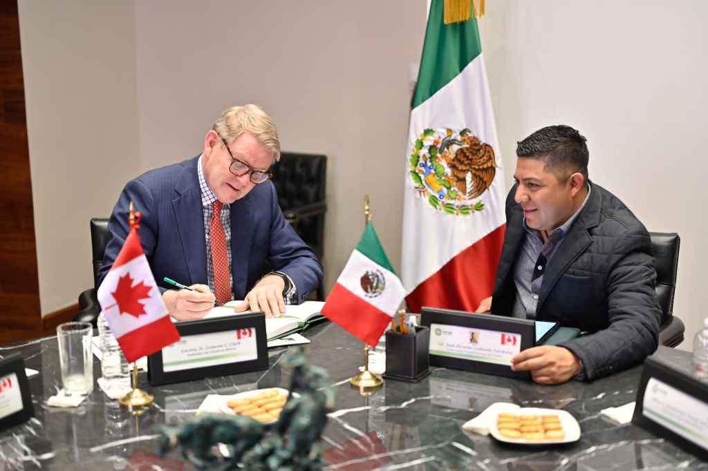 TITULAR DEL EJECUTIVO ESTATAL RECIBE A EMBAJADOR DE&nbsp;CANADÁ
