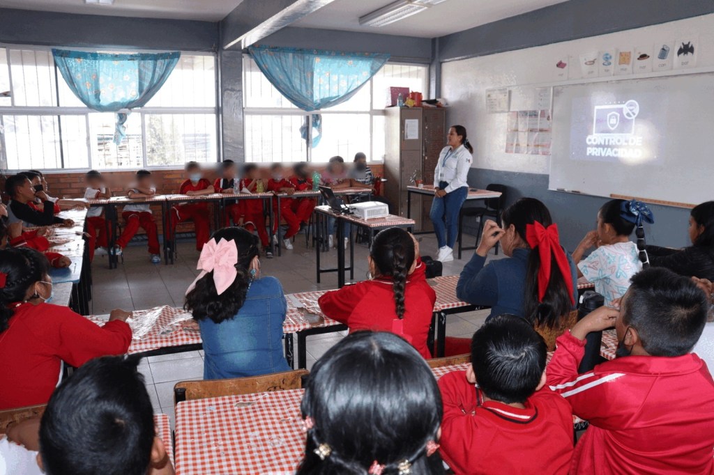 EXHORTAN A PROMOVER DESCONEXIÓN DIGITAL DURANTE&nbsp;VACACIONES