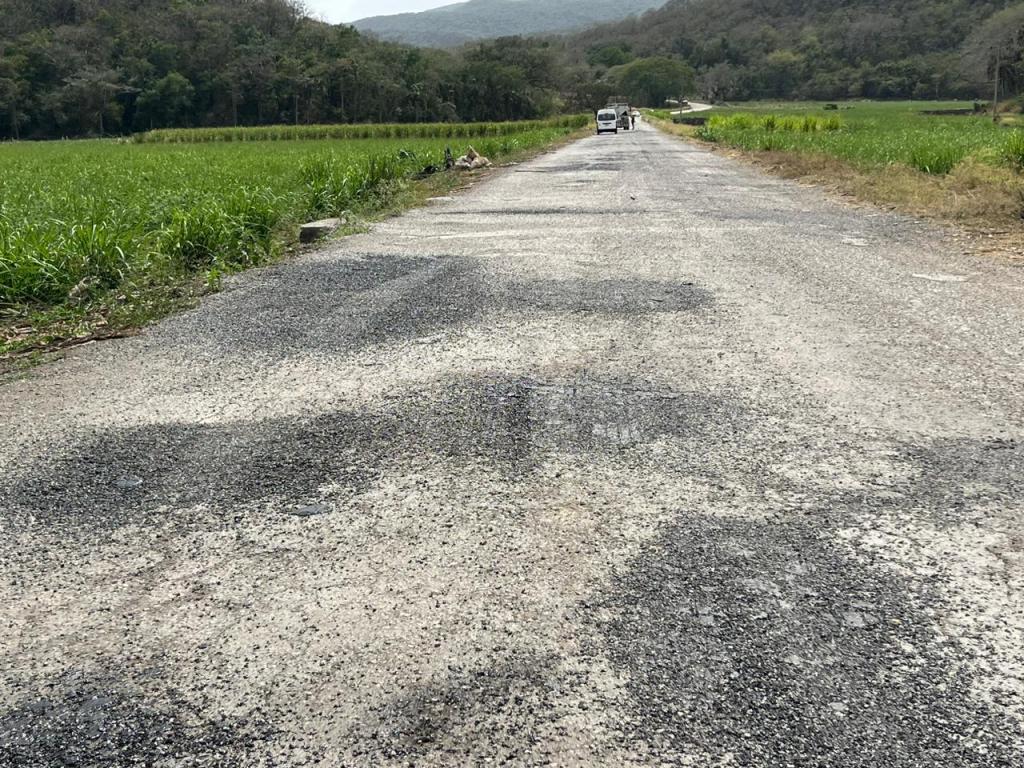 REHABILITAN CAMINO A MINAS VIEJAS EN EL&nbsp;NARANJO