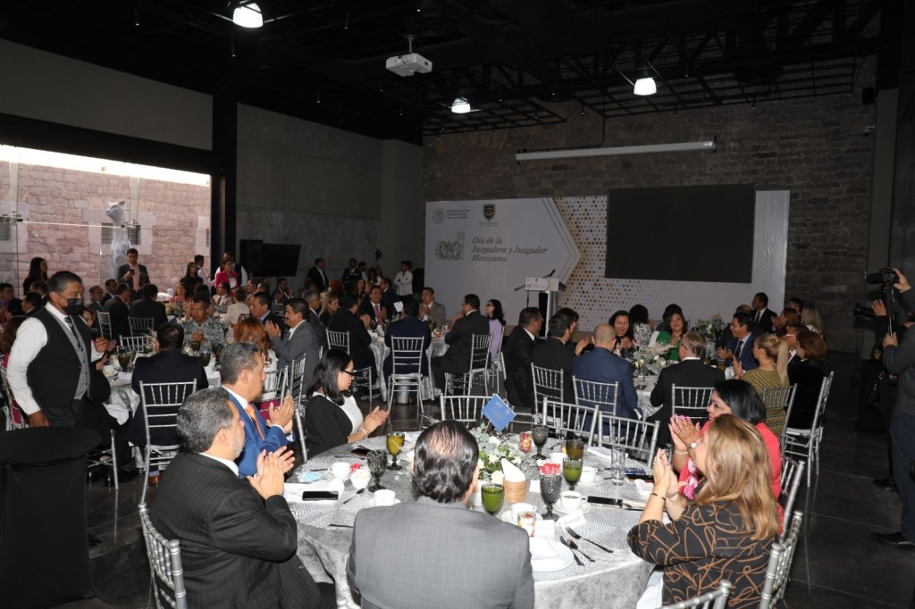 GOBIERNO RECONOCE LABOR DE JUZGADORAS Y JUZGADORES&nbsp;POTOSINOS