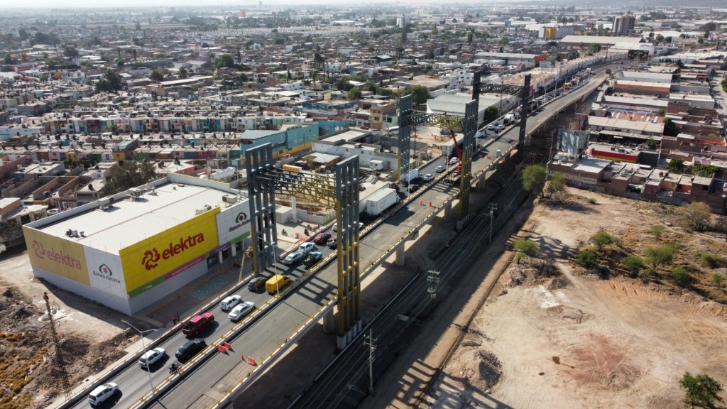 ATIENDEN ACCIDENTE LABORAL EN PUENTE DE CALLE&nbsp;71