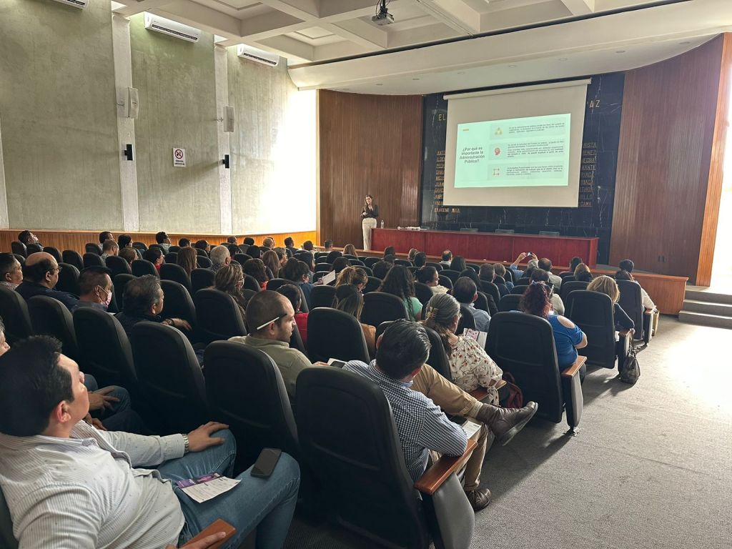 PERSONAL RECIBE CAPACITACIÓN EN ADMINISTRACIÓN&nbsp;PÚBLICA